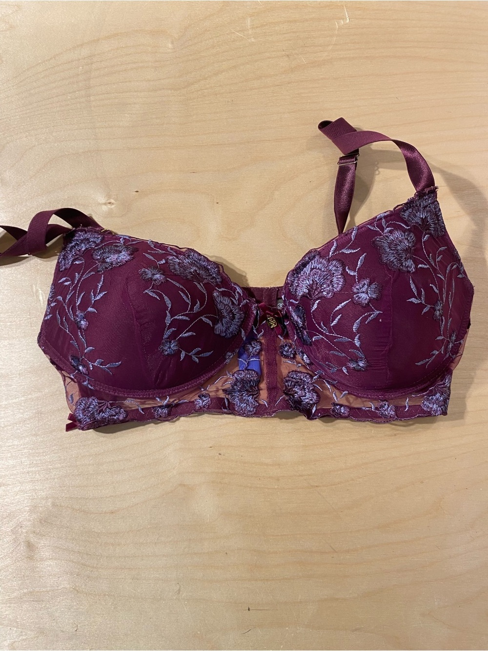 Daisy Fuentes Burgundy Floral Lace Underwire Bra 38DD (RR)